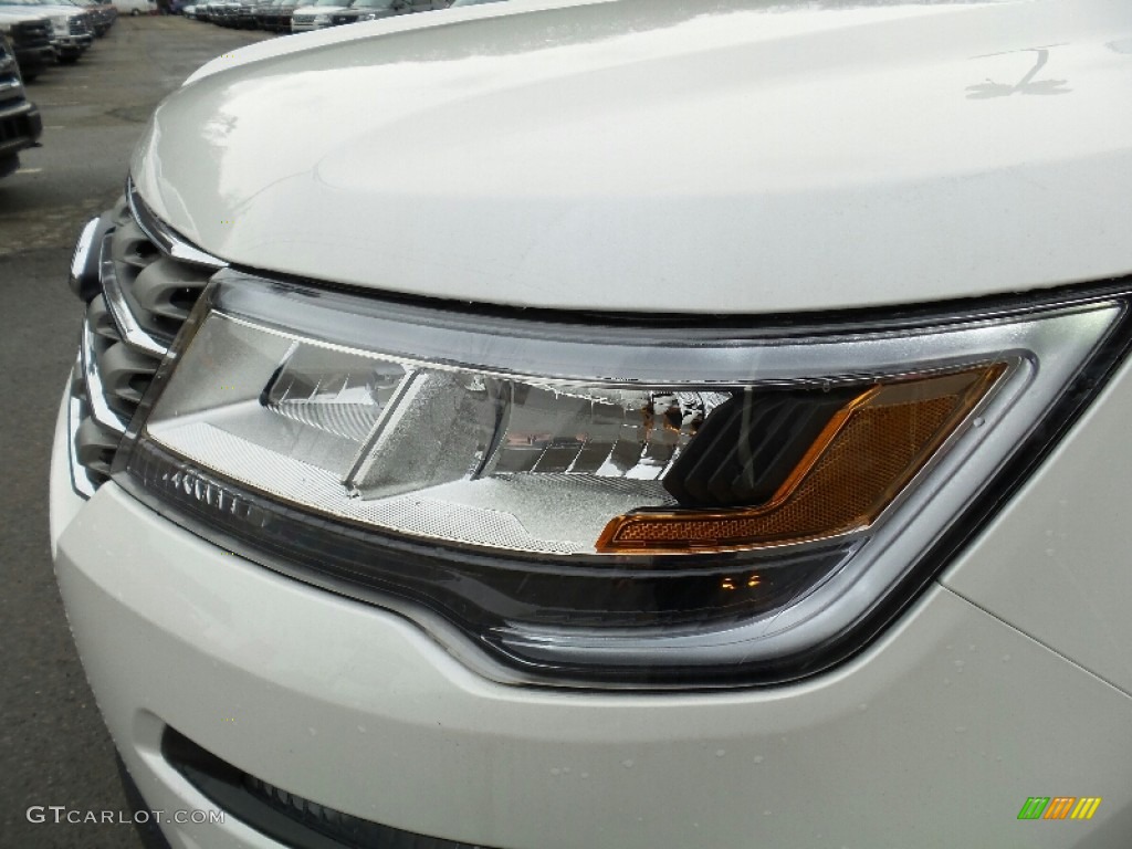 2016 Explorer XLT 4WD - Oxford White / Ebony Black photo #13