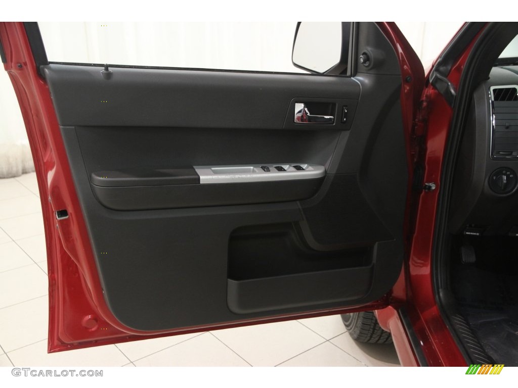 2008 Mariner I4 - Vivid Red Metallic / Black photo #4