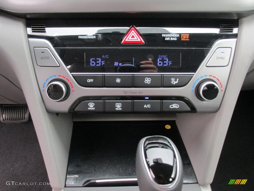 2017 Elantra Limited - Gray / Gray photo #26