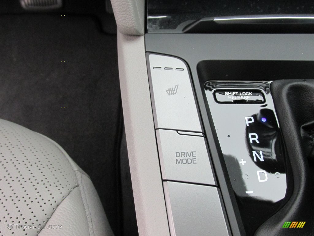 2017 Elantra Limited - Gray / Gray photo #28