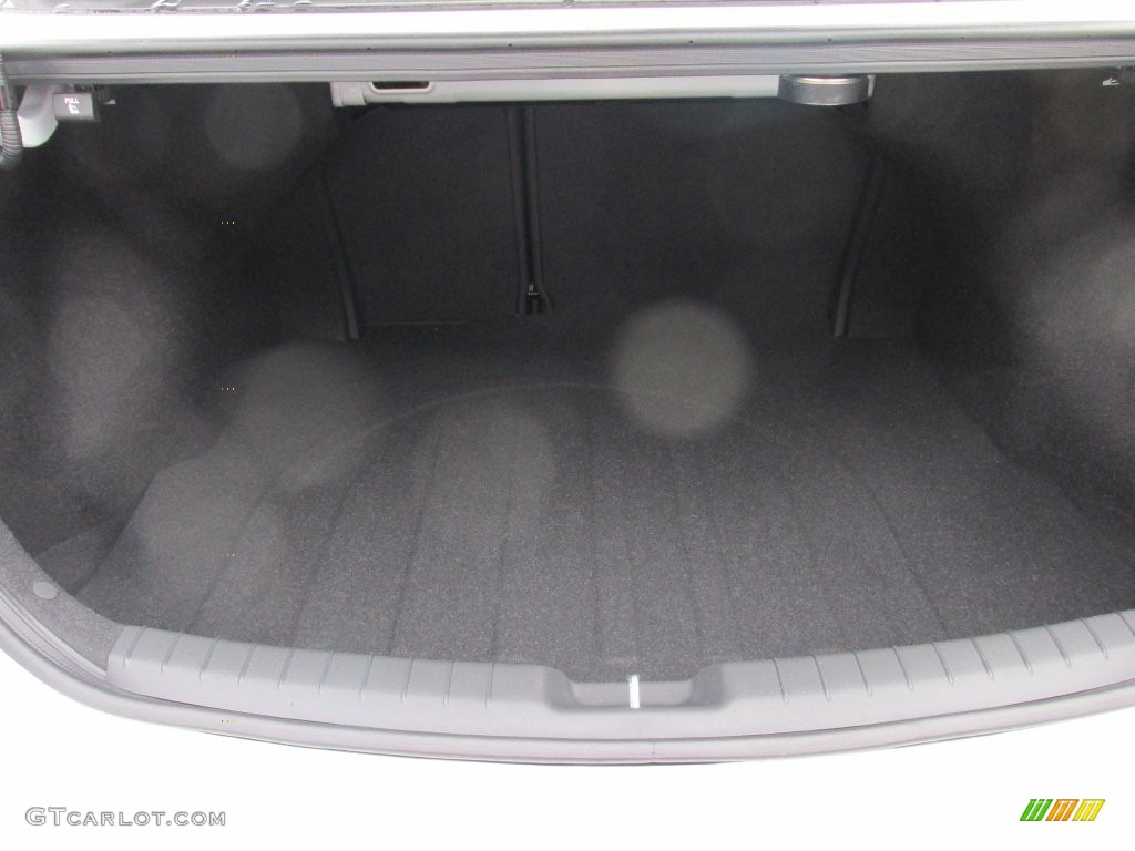2017 Hyundai Elantra Limited Trunk Photos
