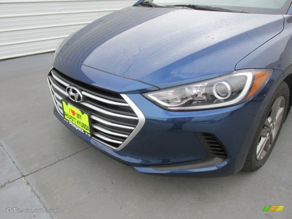 2017 Elantra SE - Lakeside Blue / Gray photo #10
