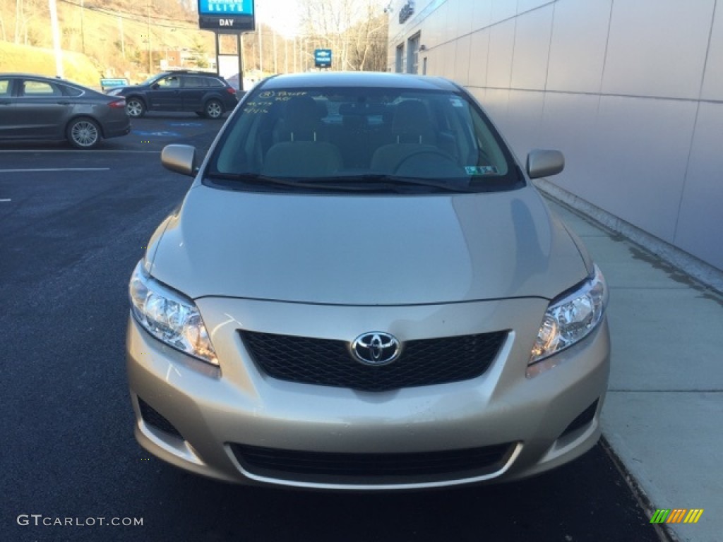 2010 Corolla LE - Desert Sand Metallic / Bisque photo #3