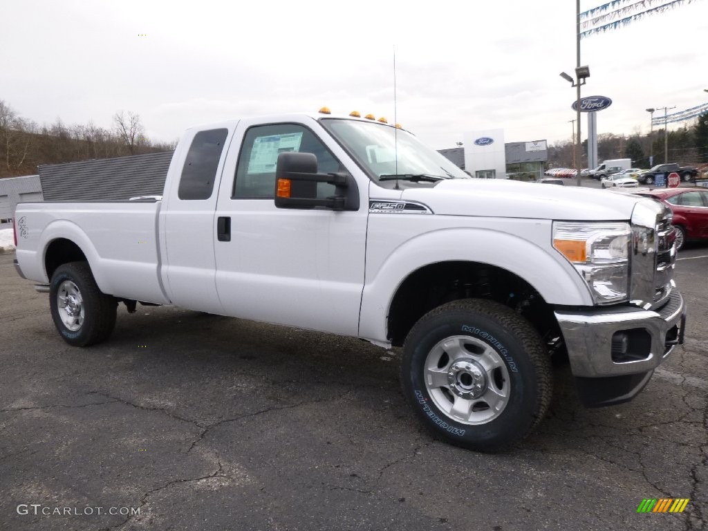 2016 F250 Super Duty XLT Super Cab 4x4 - Oxford White / Steel photo #1