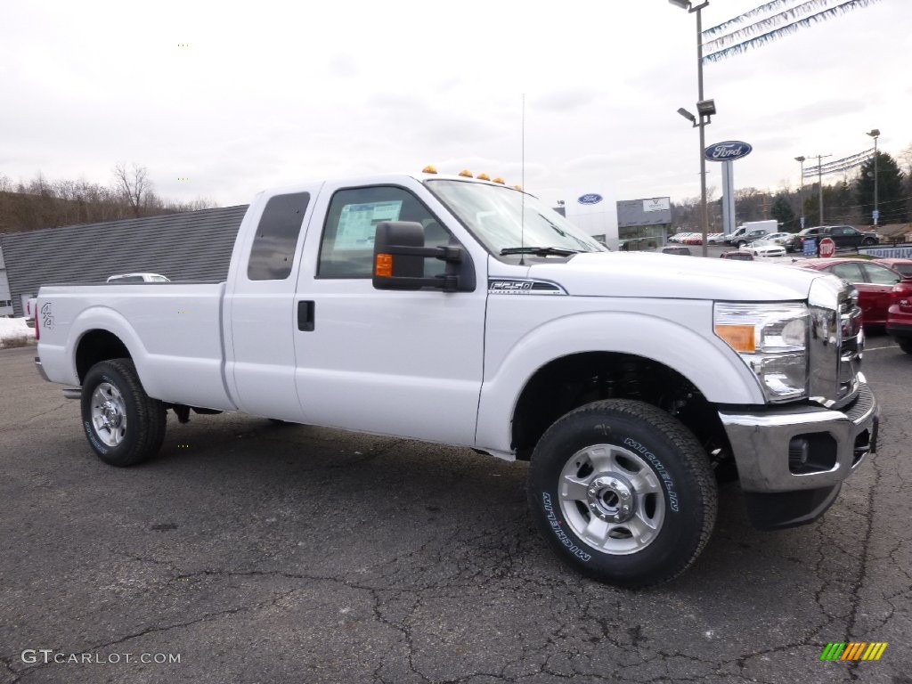 Oxford White Ford F250 Super Duty