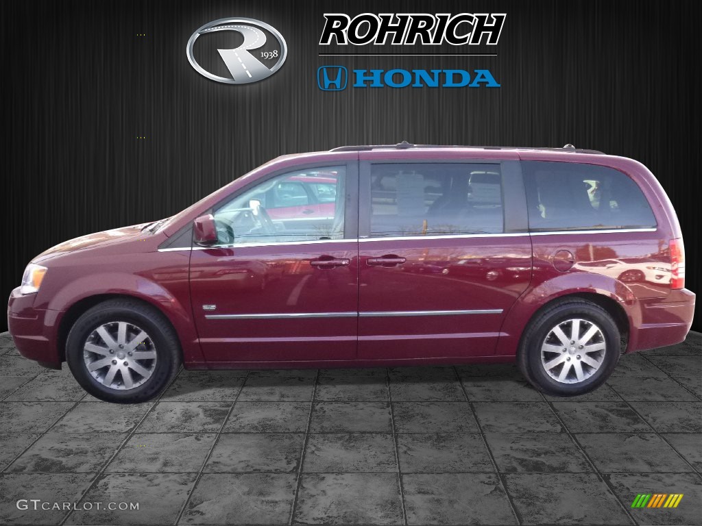 2009 Town & Country Touring - Inferno Red Crystal Pearl / Medium Pebble Beige/Cream photo #4