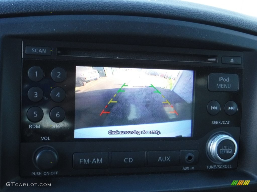 2011 Quest 3.5 SV - Pearl White / Gray photo #15