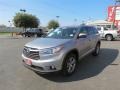 Silver Sky Metallic - Highlander LE Photo No. 4