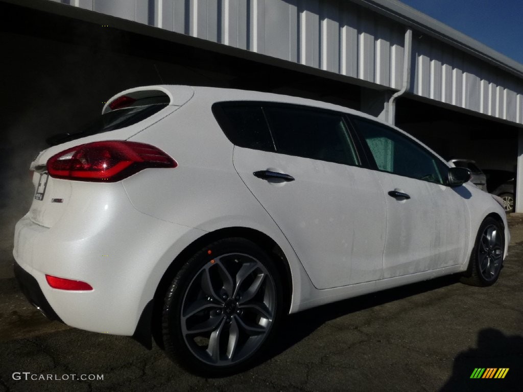 Snow White Pearl 2016 Kia Forte5 SX Exterior Photo #110514467