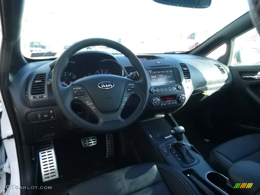 Black Interior 2016 Kia Forte5 SX Photo #110514629