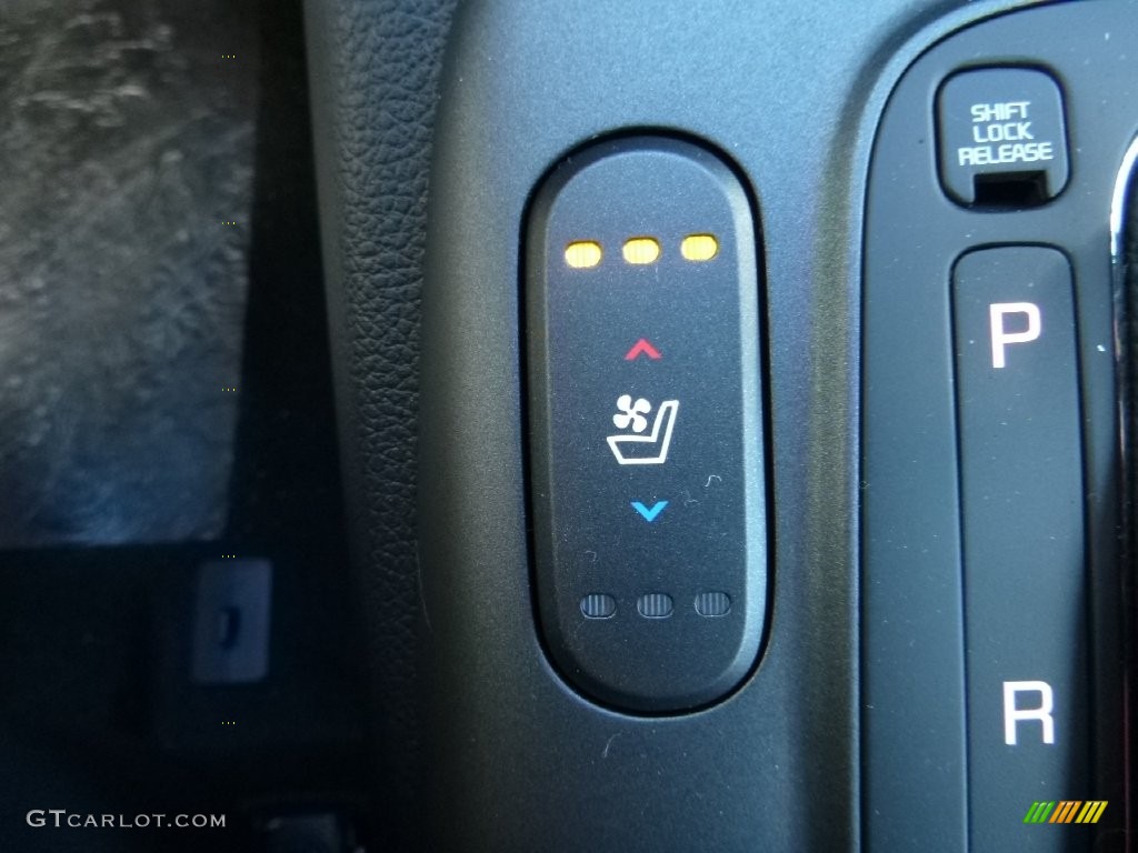2016 Kia Forte5 SX Controls Photo #110514737