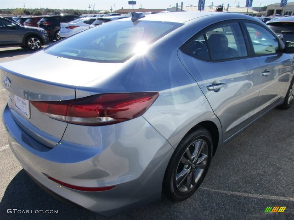 2017 Elantra SE - Gray / Gray photo #6