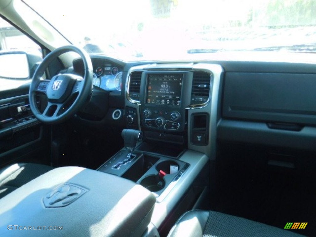 2013 1500 Sport Crew Cab 4x4 - True Blue Pearl / Black photo #11