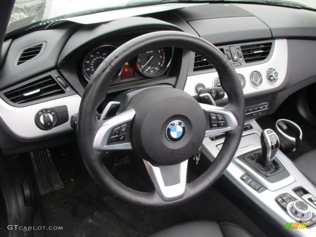 2013 BMW Z4 sDrive 35i Black Steering Wheel Photo #110530013