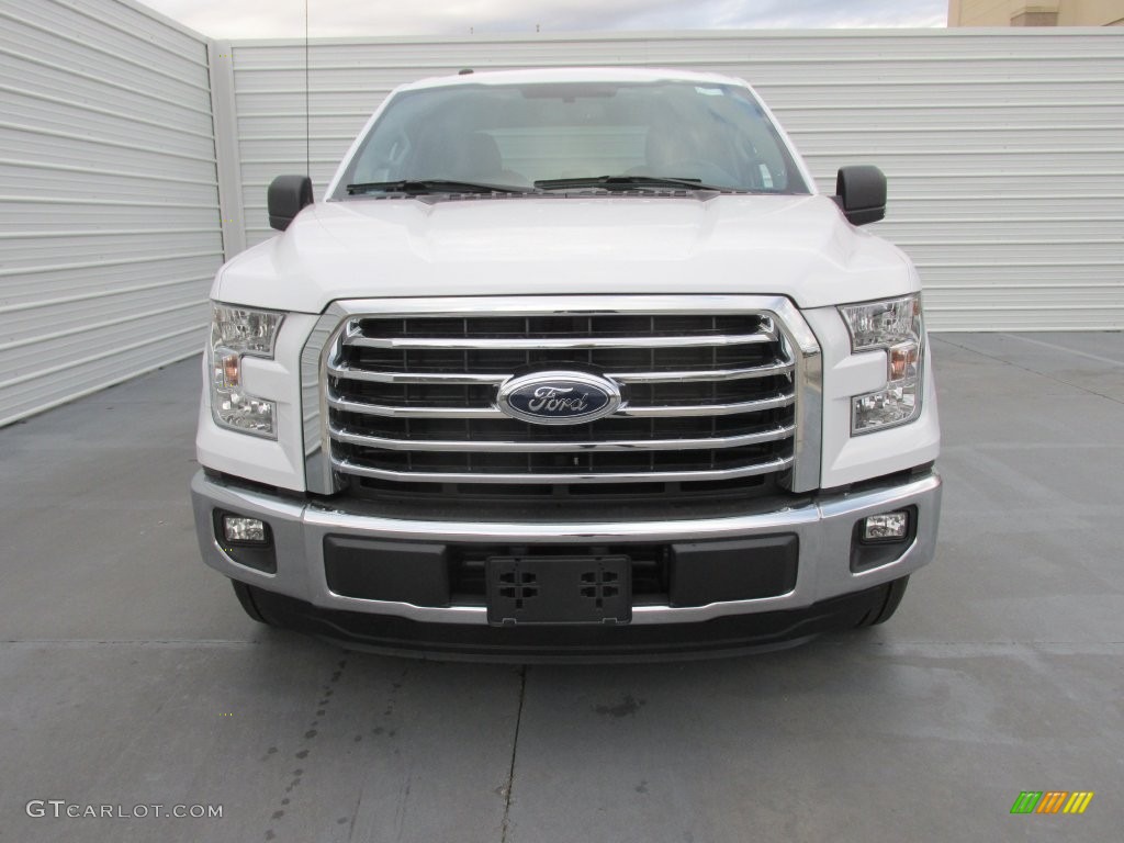 2016 F150 XLT SuperCrew - Oxford White / Medium Earth Gray photo #8