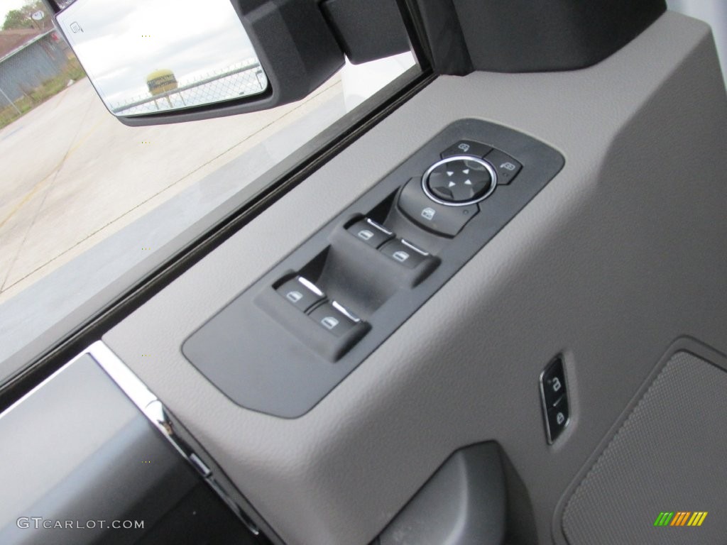 2016 F150 XLT SuperCrew - Oxford White / Medium Earth Gray photo #21