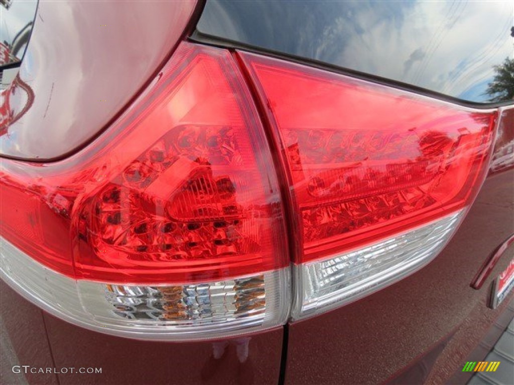 2014 Sienna LE - Salsa Red Pearl / Light Gray photo #24