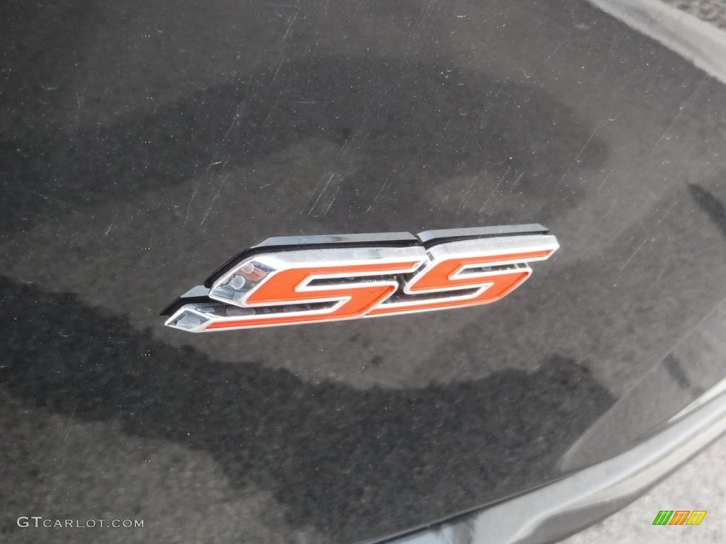 2016 Chevrolet Camaro SS Coupe Marks and Logos Photos