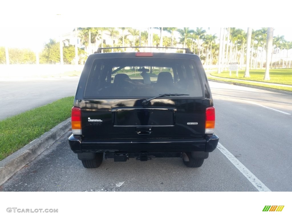 2001 Cherokee Sport 4x4 - Black / Agate photo #4