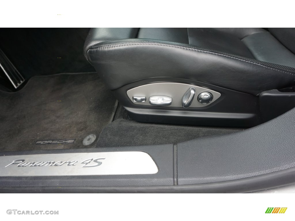 2011 Panamera 4S - Platinum Silver Metallic / Black photo #26