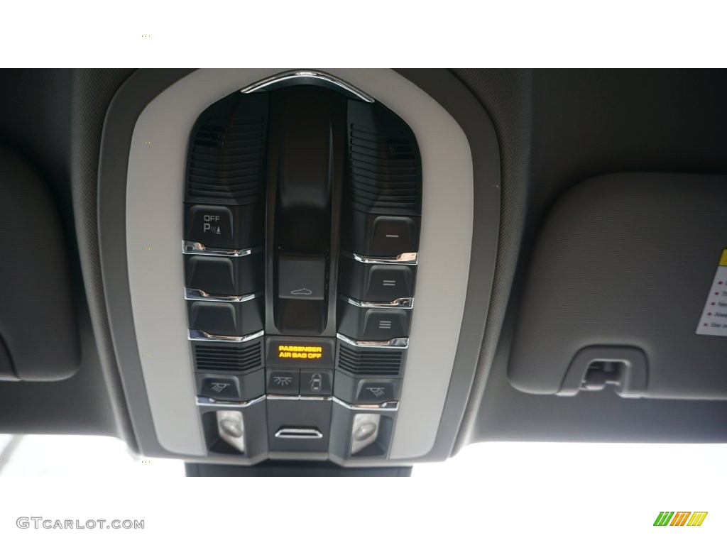 2011 Panamera 4S - Platinum Silver Metallic / Black photo #41