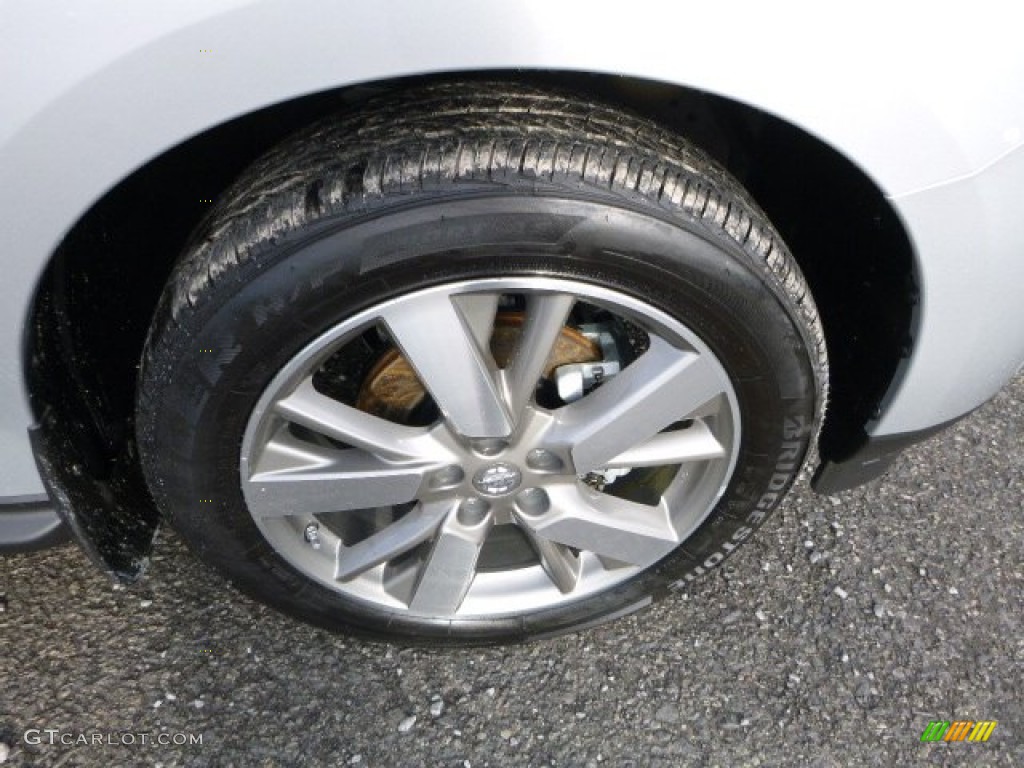 2016 Nissan Pathfinder Platinum 4x4 Wheel Photos