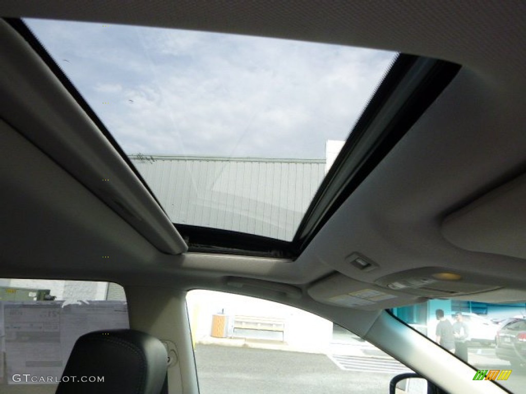 2016 Nissan Pathfinder Platinum 4x4 Sunroof Photos