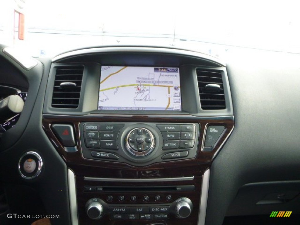 2016 Nissan Pathfinder Platinum 4x4 Controls Photo #110555194