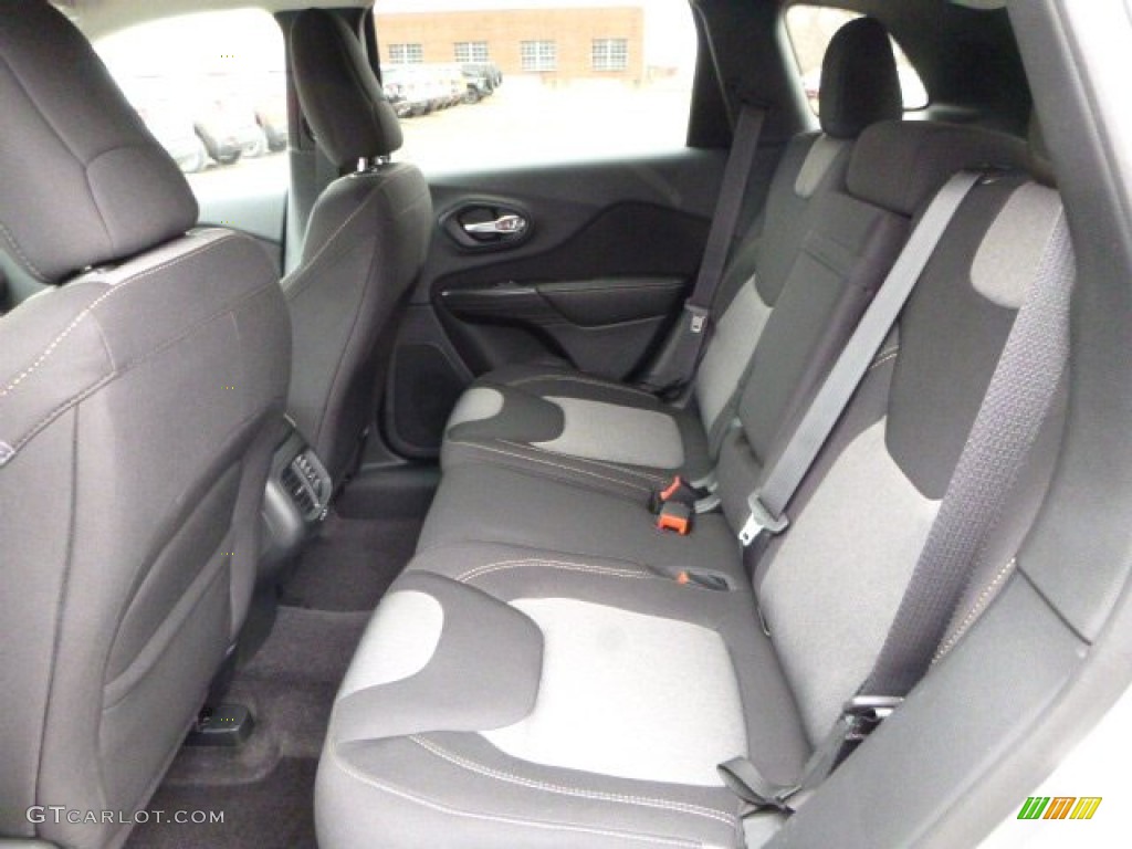 2016 Jeep Cherokee Sport 4x4 Rear Seat Photos