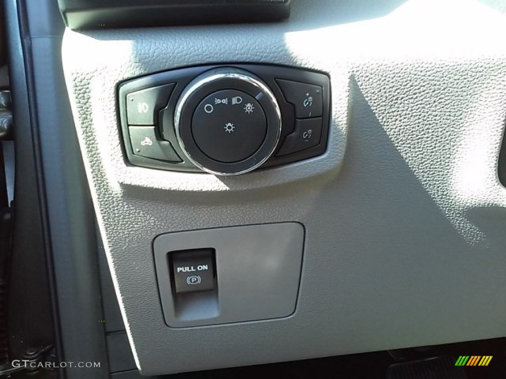 2016 F150 XL Regular Cab - Magnetic / Medium Earth Gray photo #10