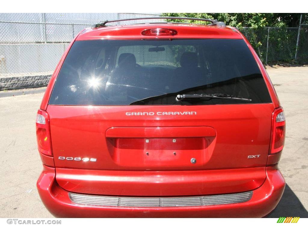 2006 Grand Caravan SXT - Inferno Red Crystal Pearl / Medium Slate Gray photo #6