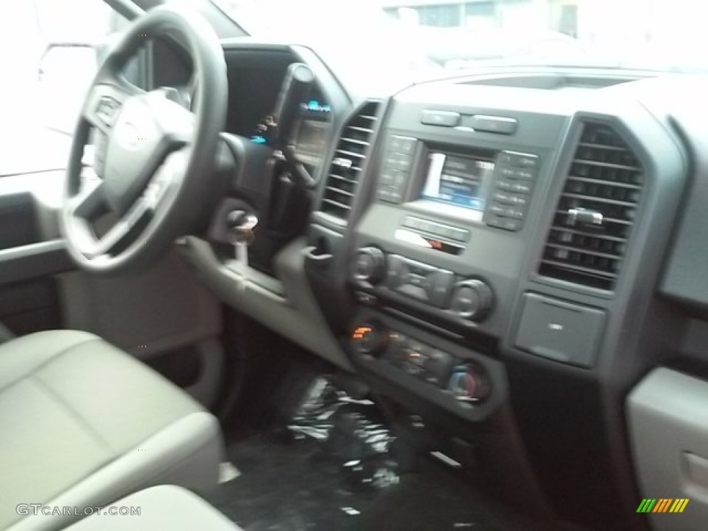 2016 F150 XL Regular Cab - Shadow Black / Medium Earth Gray photo #15