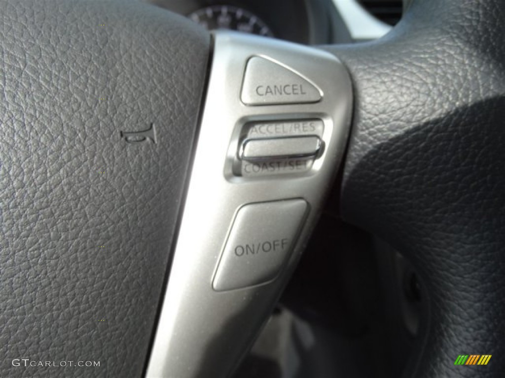 2016 Nissan Sentra S Controls Photo #110559850