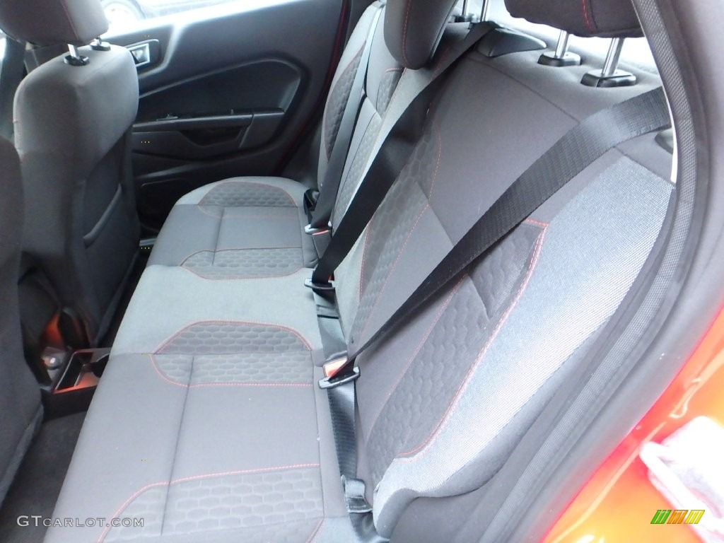 2015 Fiesta SE Hatchback - Race Red / Charcoal Black photo #15