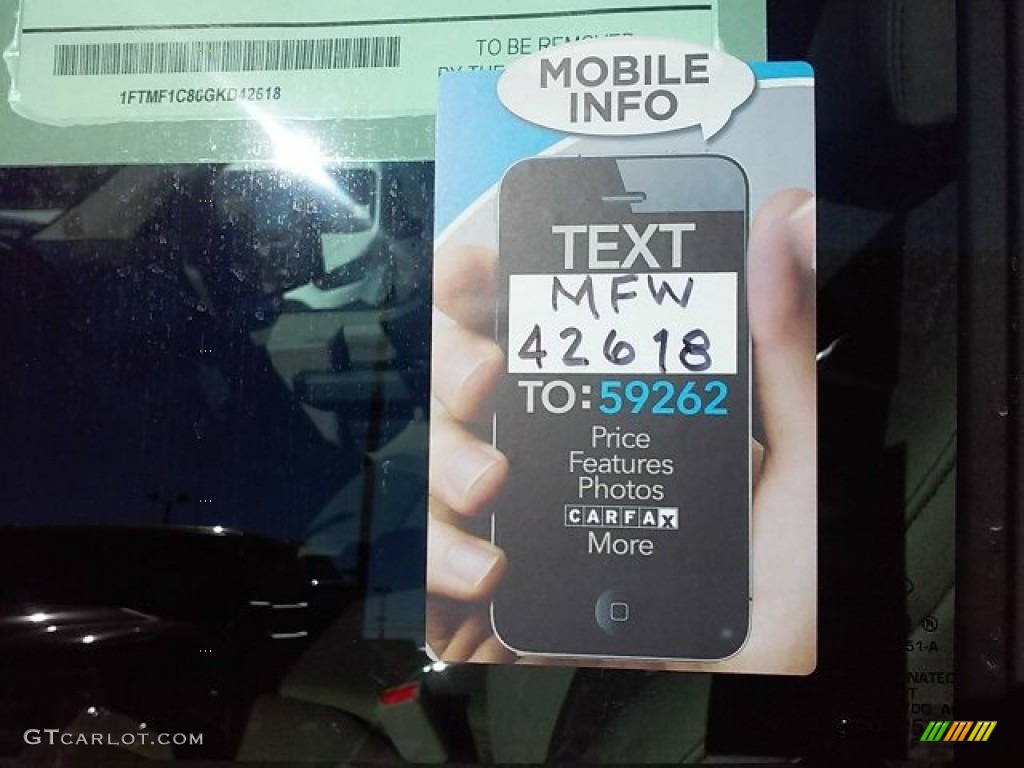 2016 F150 XL Regular Cab - Oxford White / Medium Earth Gray photo #2