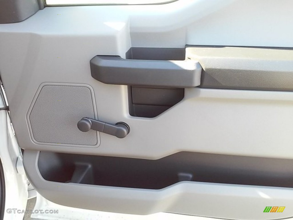 2016 F150 XL Regular Cab - Oxford White / Medium Earth Gray photo #14