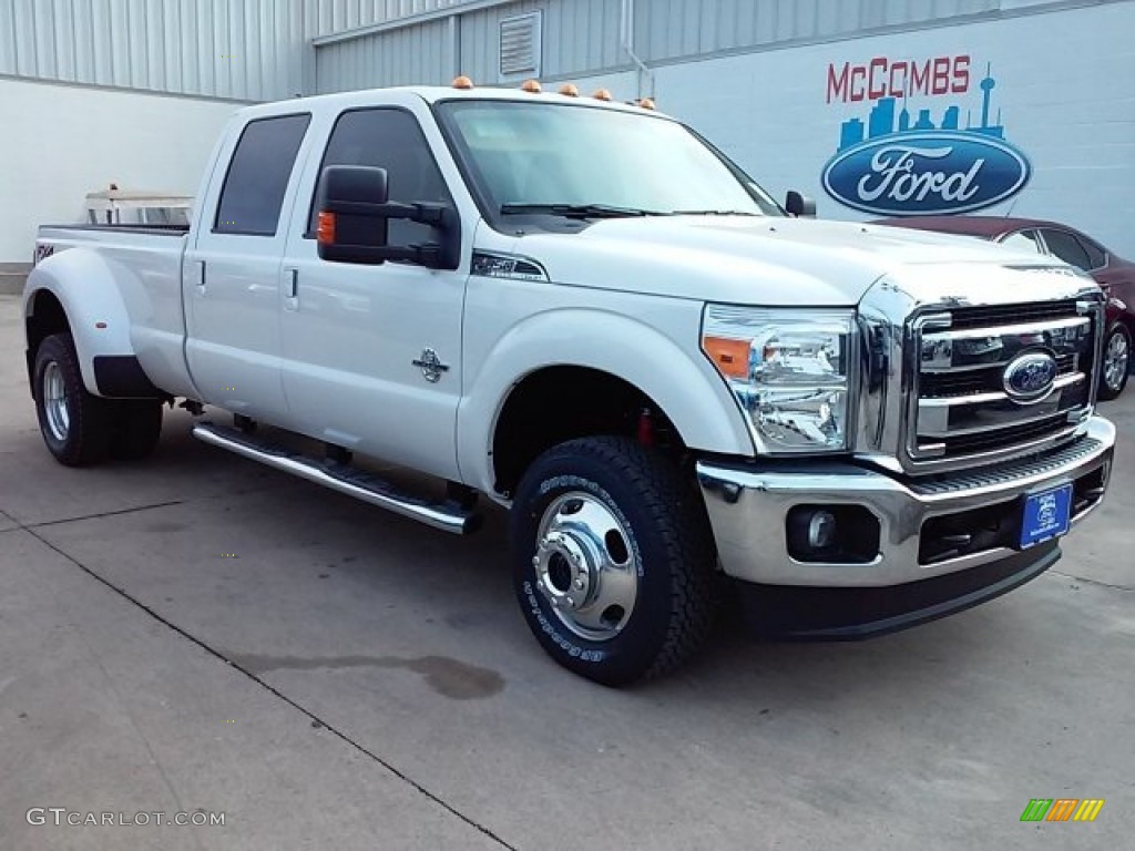 2016 F350 Super Duty Lariat Crew Cab 4x4 DRW - White Platinum Metallic / Adobe photo #1