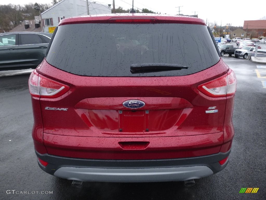 2016 Escape SE 4WD - Ruby Red Metallic / Charcoal Black photo #6