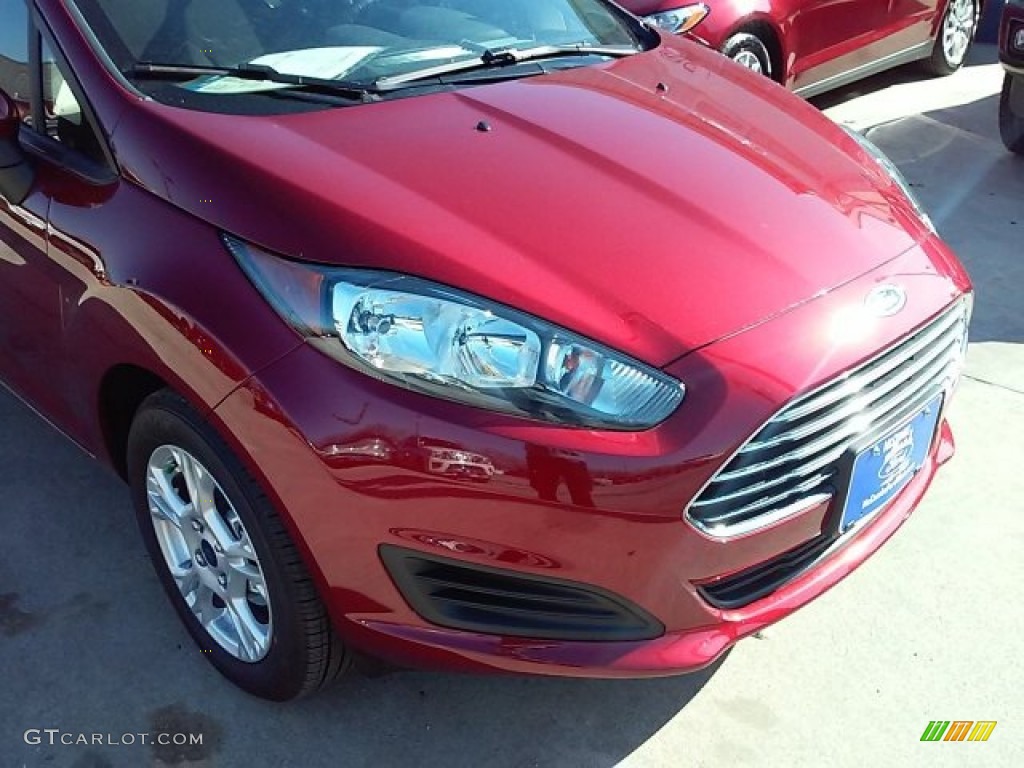 2016 Fiesta SE Hatchback - Ruby Red Metallic / Charcoal Black photo #2