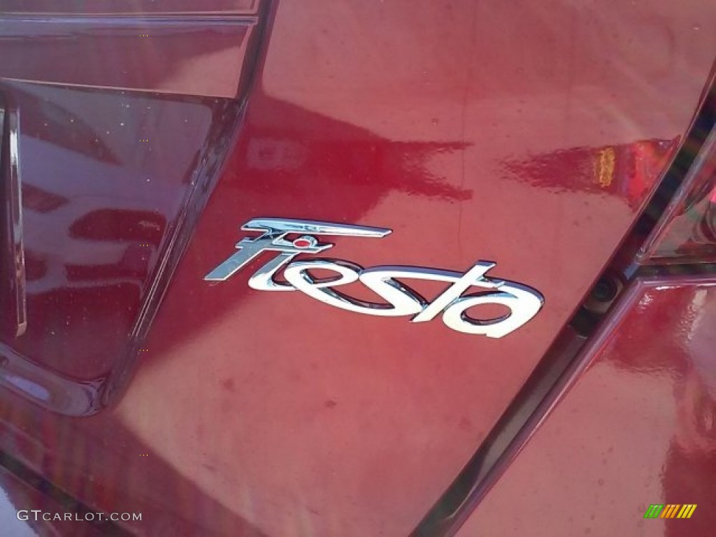 2016 Fiesta SE Hatchback - Ruby Red Metallic / Charcoal Black photo #10