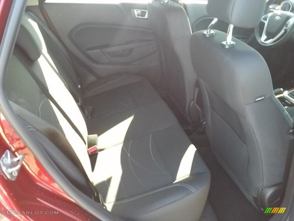 2016 Fiesta SE Hatchback - Ruby Red Metallic / Charcoal Black photo #13