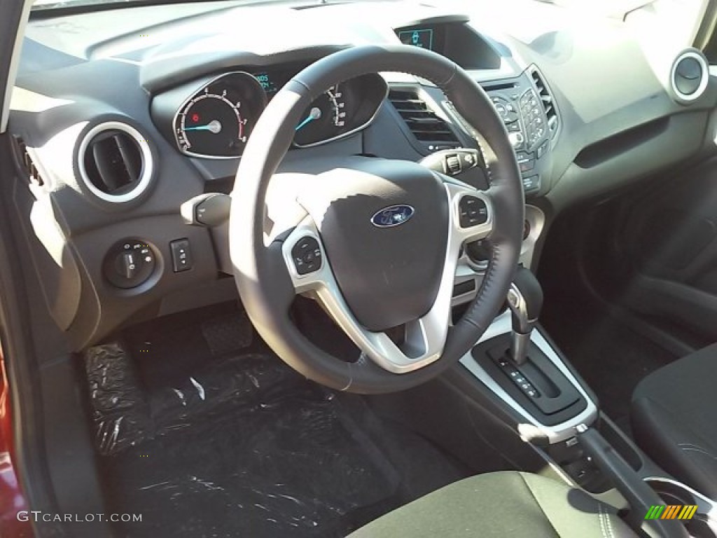 2016 Fiesta SE Hatchback - Ruby Red Metallic / Charcoal Black photo #19