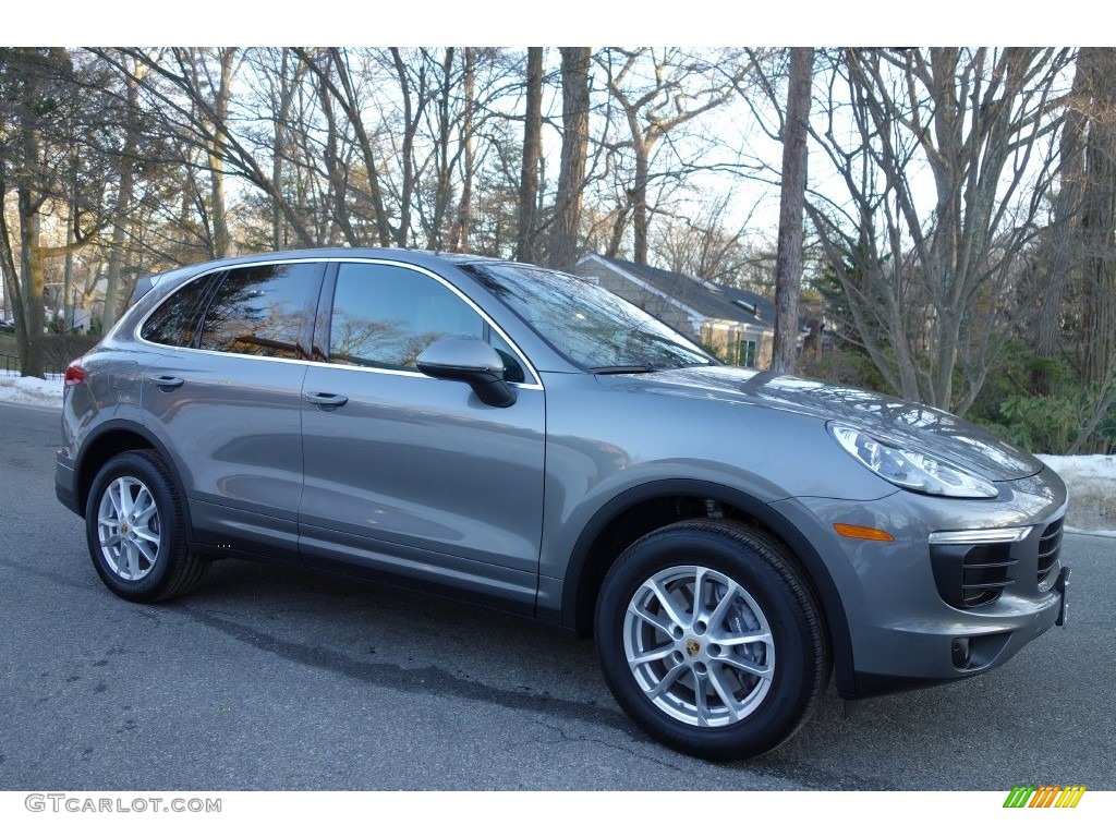 Meteor Grey Metallic 2016 Porsche Cayenne Standard Cayenne Model Exterior Photo #110571979