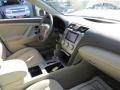 Super White - Camry LE Photo No. 17