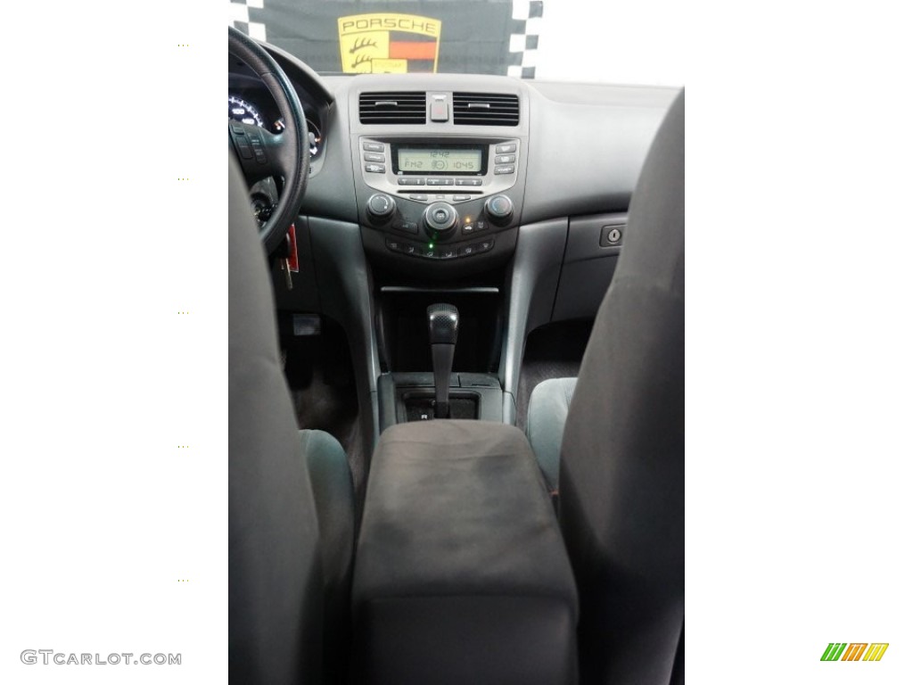 2006 Accord Value Package Sedan - Royal Blue Pearl / Gray photo #125