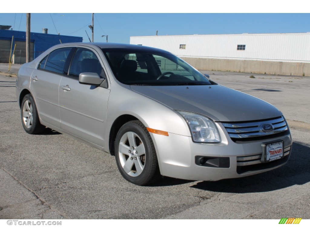 2007 Fusion SE - Silver Birch Metallic / Charcoal Black photo #2