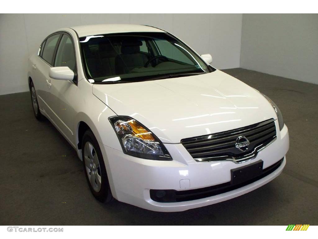 2007 Altima 2.5 S - Winter Frost Pearl / Blond photo #1