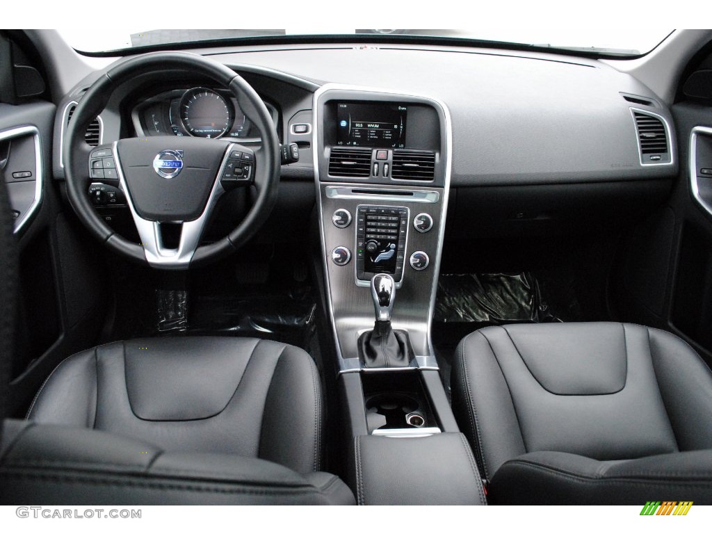 Off-Black Interior 2016 Volvo XC60 T5 Drive-E Photo #110611204