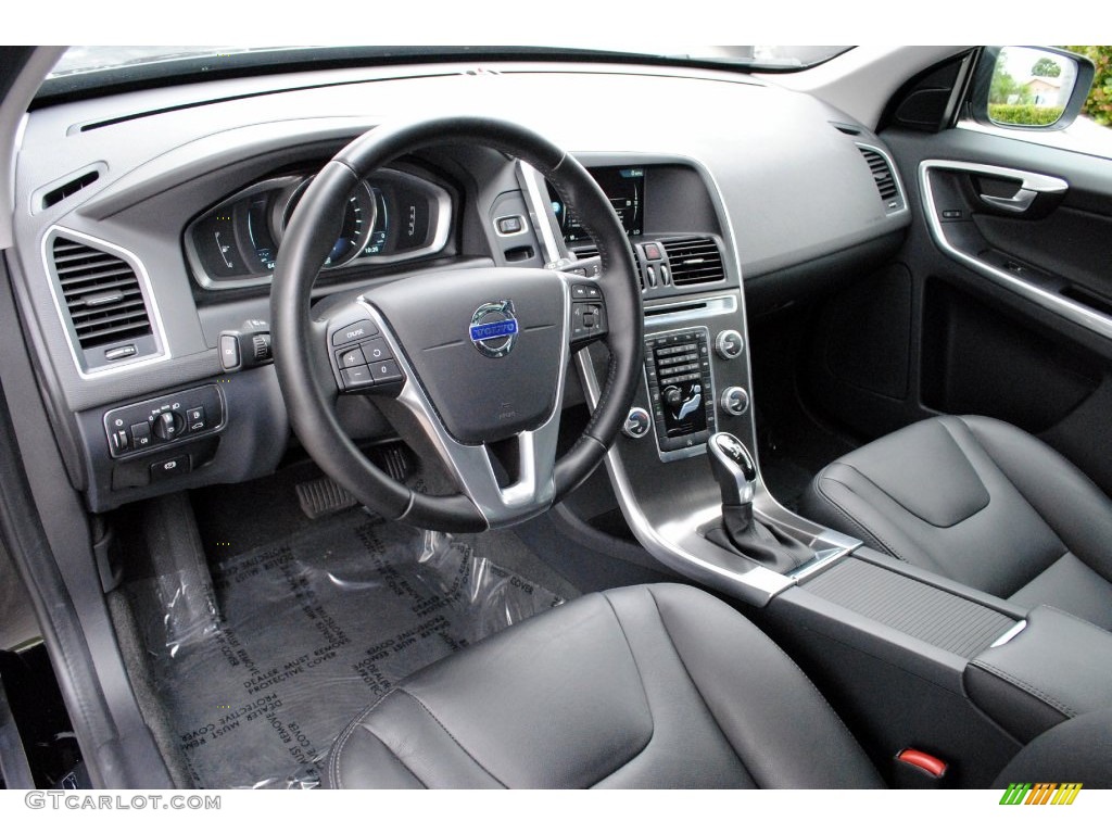 Off-Black Interior 2016 Volvo XC60 T5 Drive-E Photo #110611271