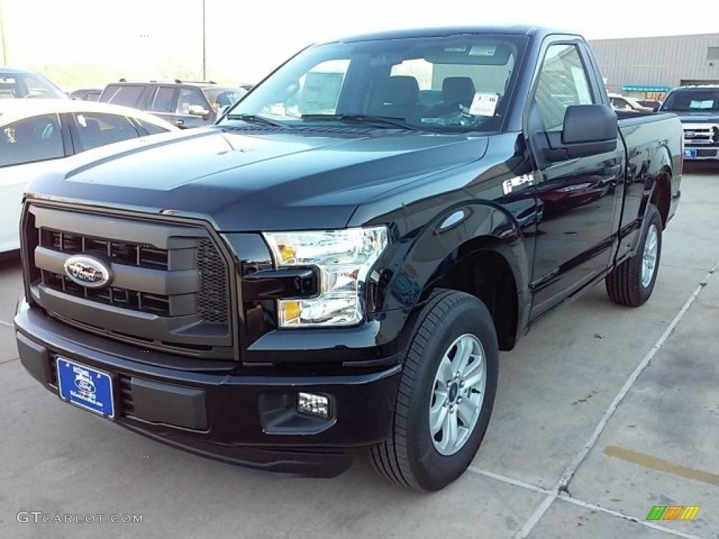 2016 F150 XL Regular Cab - Shadow Black / Medium Earth Gray photo #8